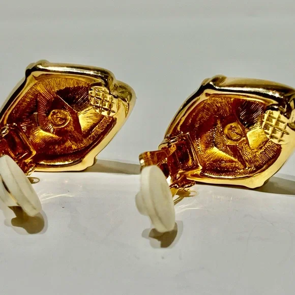 Vintage Swarovski Gold Triangle Clip-On Earrings - Picture 7 of 12